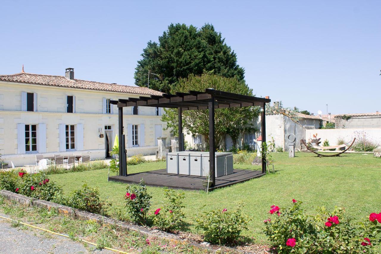 Le Charhido Bed & Breakfast Saint-Fort-sur-Gironde Bagian luar foto