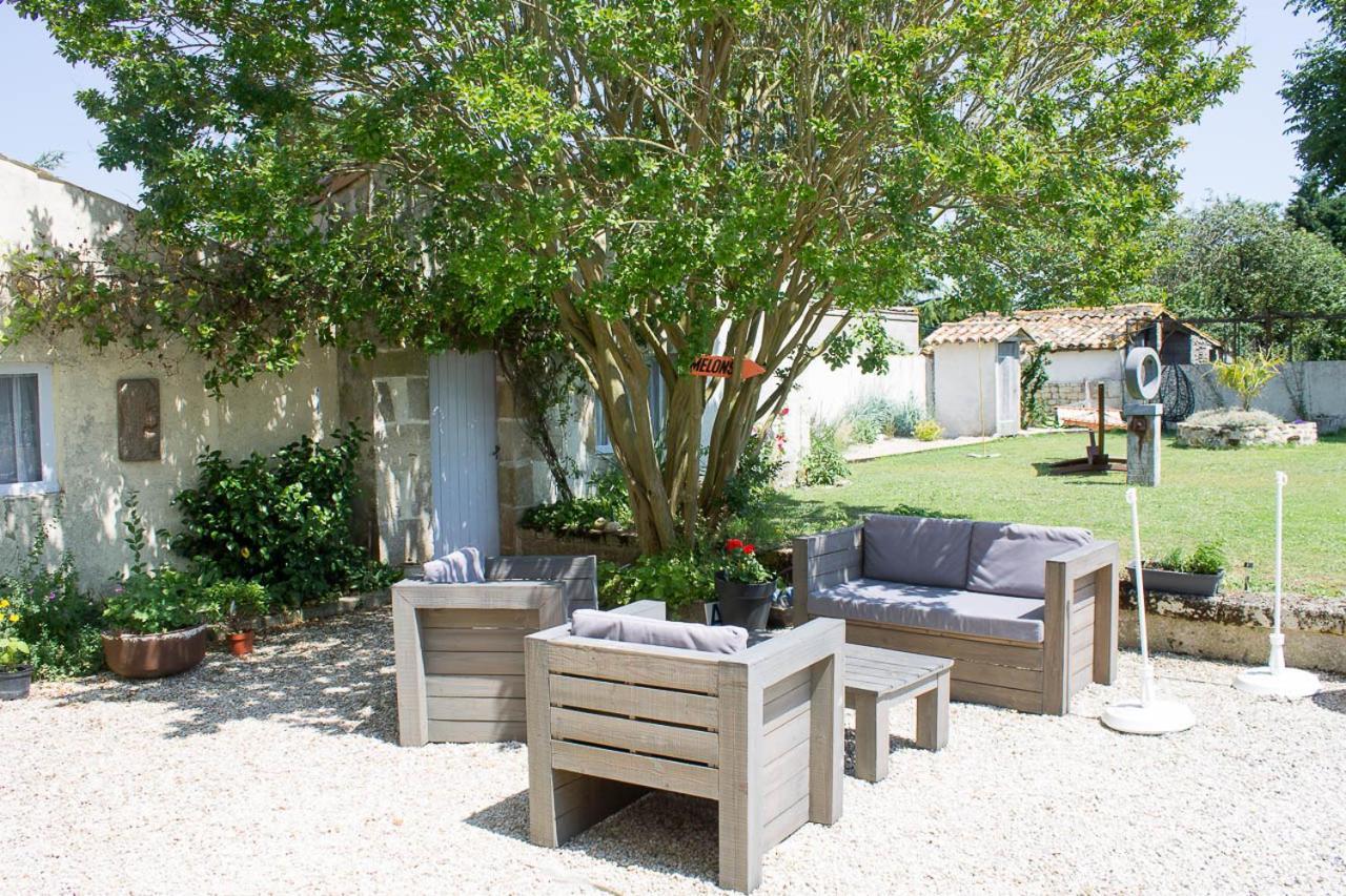 Le Charhido Bed & Breakfast Saint-Fort-sur-Gironde Bagian luar foto