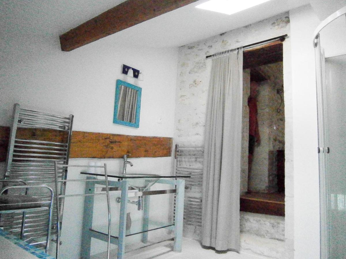 Le Charhido Bed & Breakfast Saint-Fort-sur-Gironde Bagian luar foto