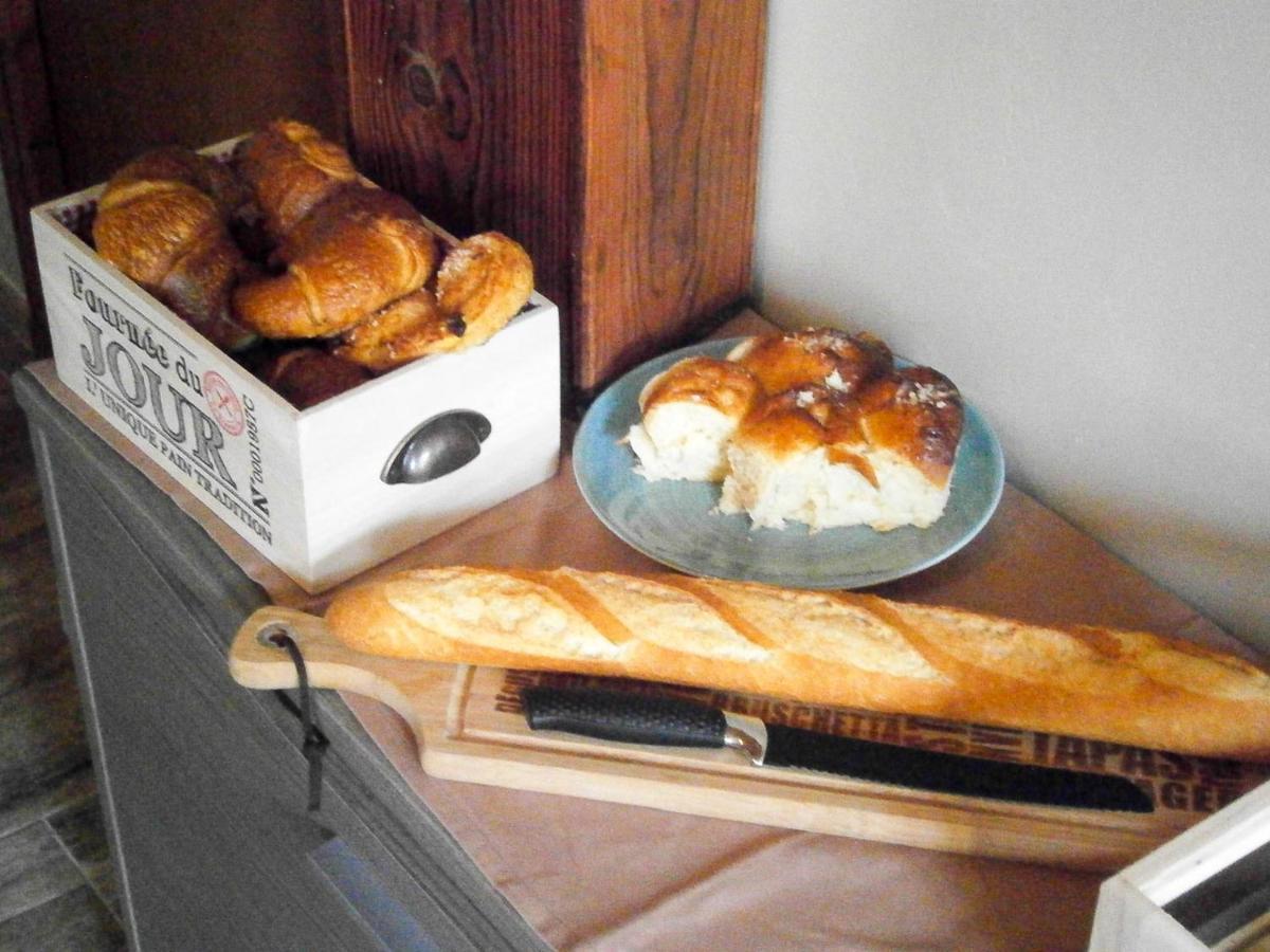 Le Charhido Bed & Breakfast Saint-Fort-sur-Gironde Bagian luar foto